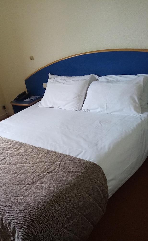 Cit'Hotel Les Alizes Limoges Zewnętrze zdjęcie